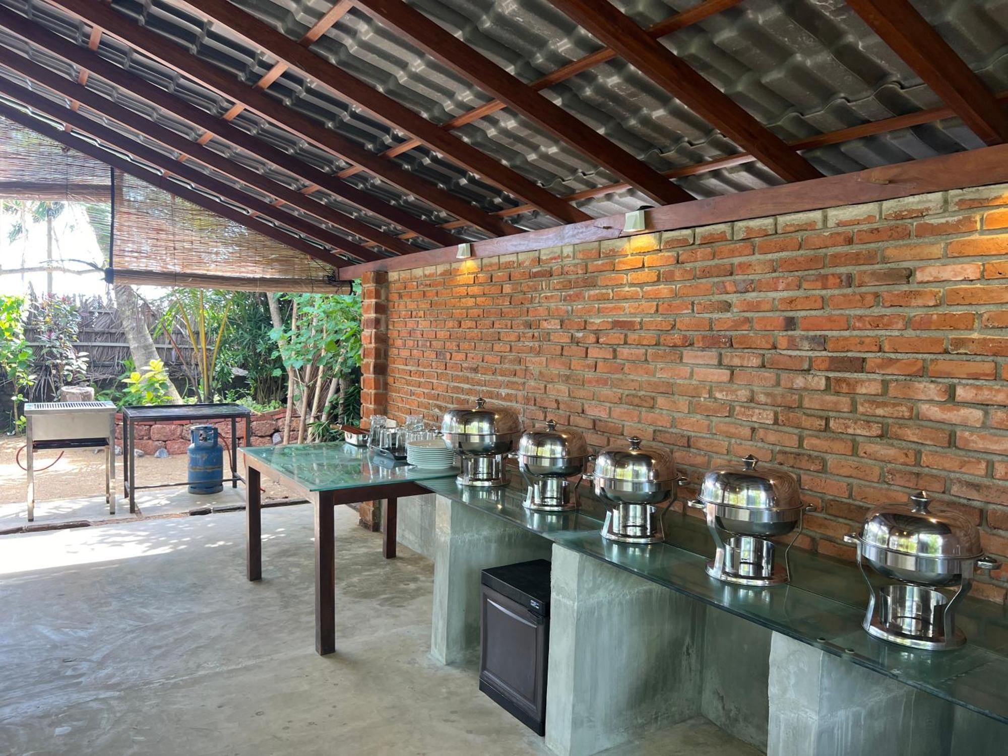 Lohas Beach Resort Villa Kalutara Esterno foto