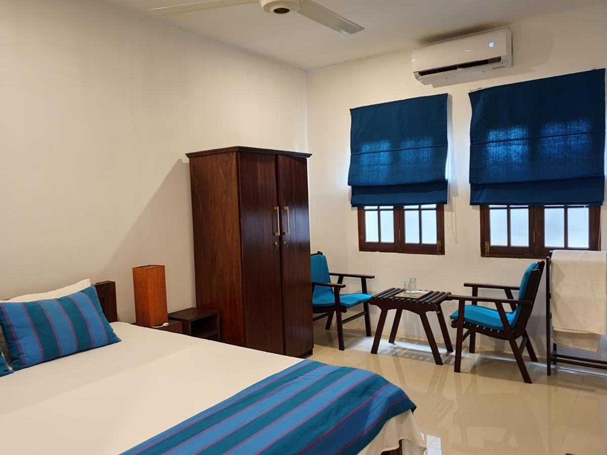 Lohas Beach Resort Villa Kalutara Esterno foto